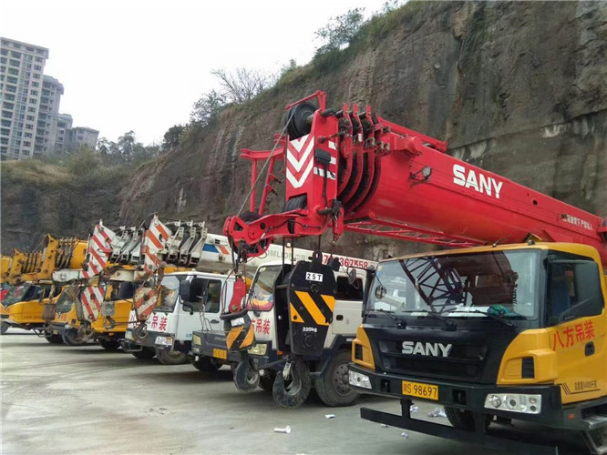 岳普湖县吊车出租按什么计费？台班费、单次费、里程费怎么算？